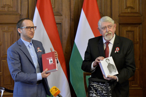 Kétmilliárd forint értékben, a Petőfi-emlékév keretében