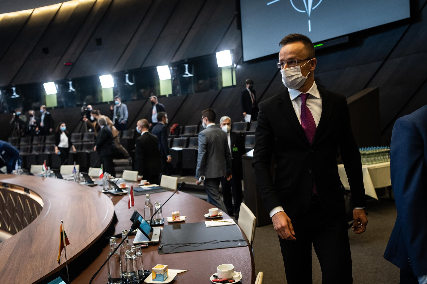 Szijjártó: A NATO nem résztvevője a háborúnak