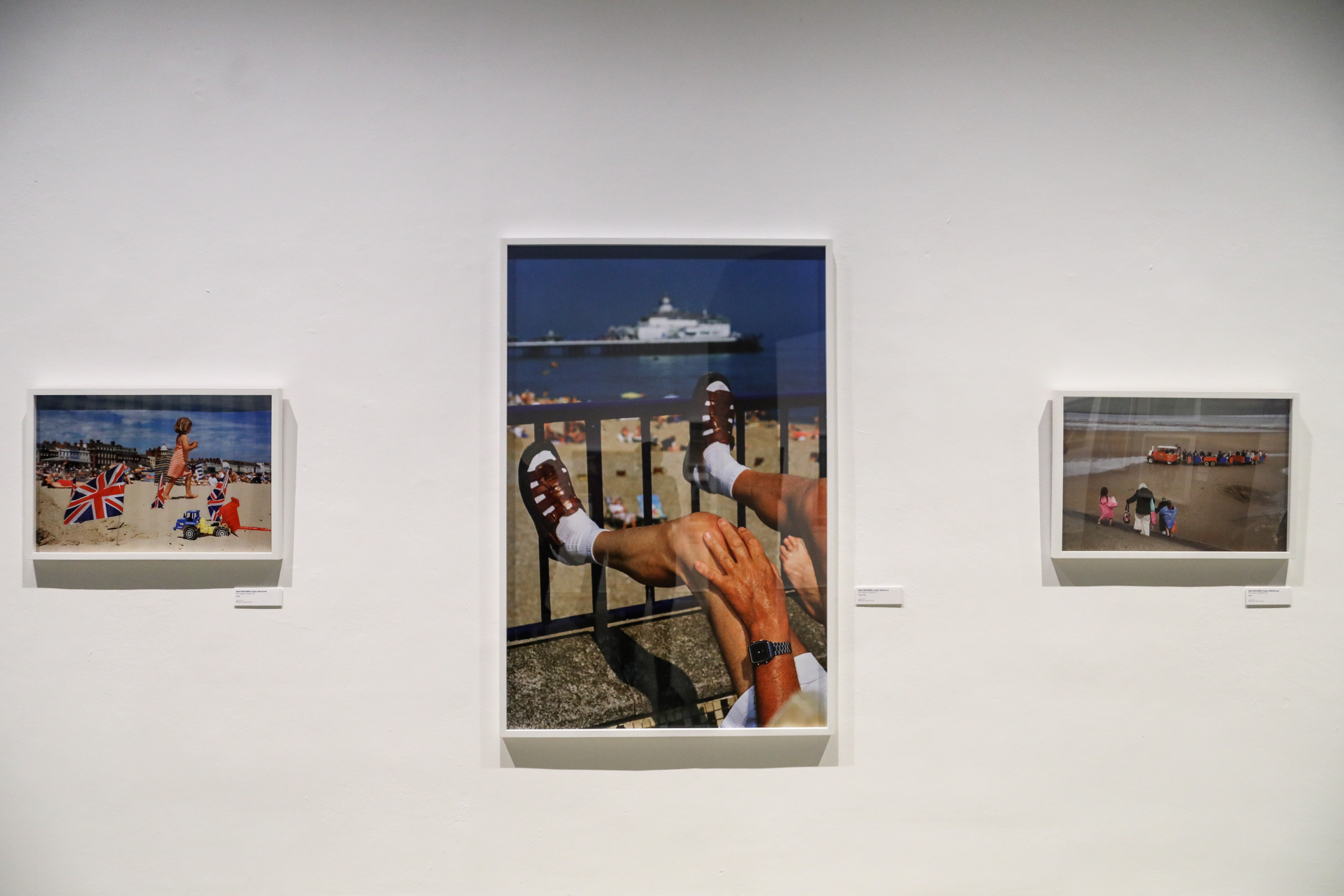 Martin Parr tárlata nyitja a Budapest FotóFesztivált a Műcsarnokban
