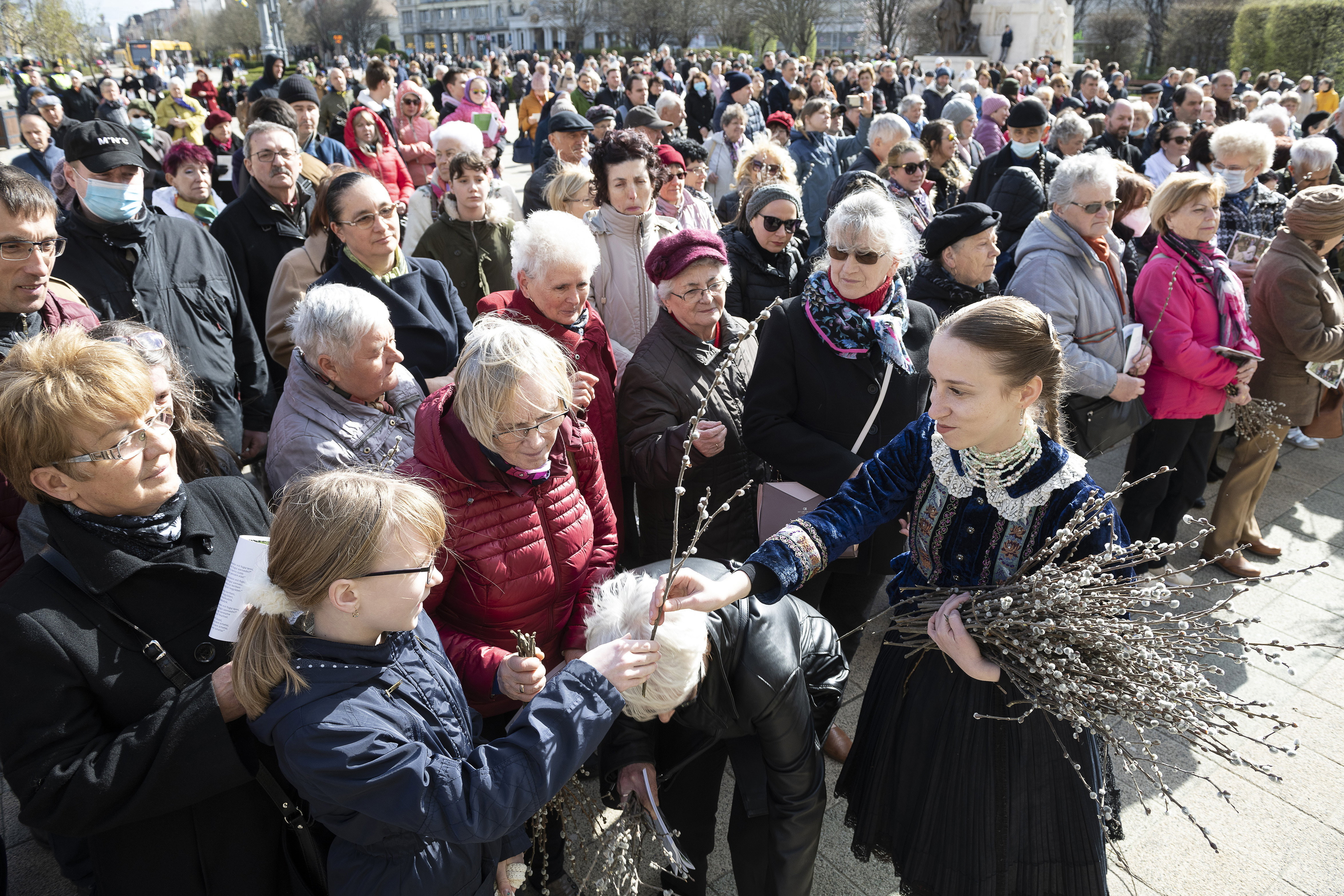 Virágvasárnapi keresztút Debrecenben