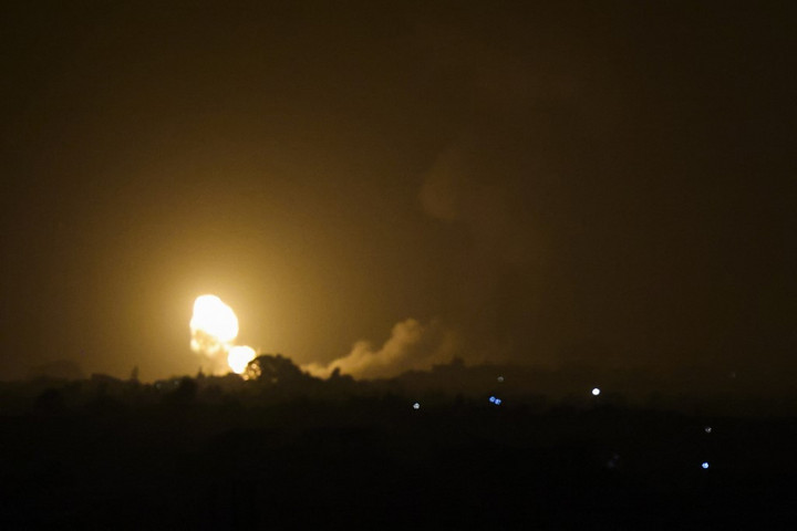 Izrael megtorló légicsapásokat hajtott végre a Gázai övezetben