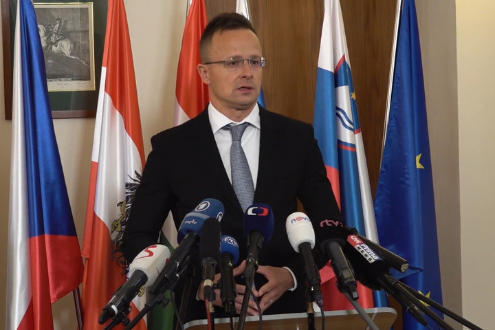 Fotó: Facebook / Szijjártó Péter Szijjártó: Magyarország a továbbiakban sem fog fegyvereket szállítani Ukrajnának