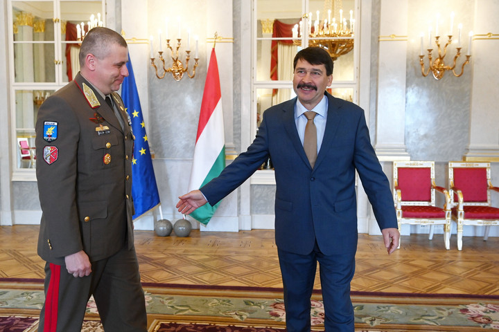 A Magyar Honvédség parancsnokával folytatott megbeszélést a köztársasági elnök