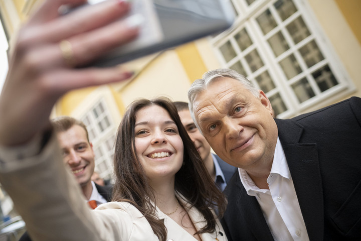 Fotó: MTI/Miniszterelnöki Sajtóiroda Orbán Viktor: Köszönöm, Székesfehérvár!