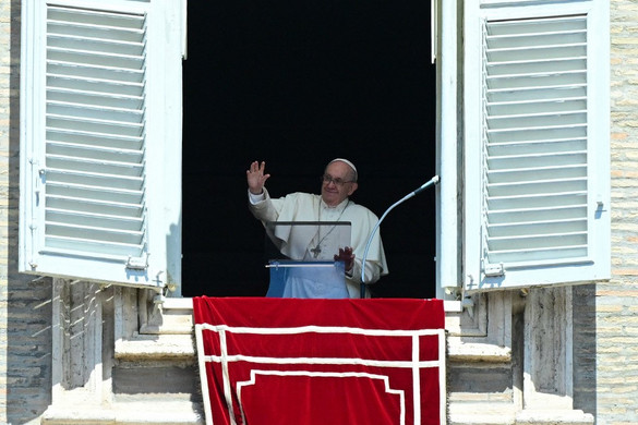 Ferenc pápa: Az emberek békét akarnak