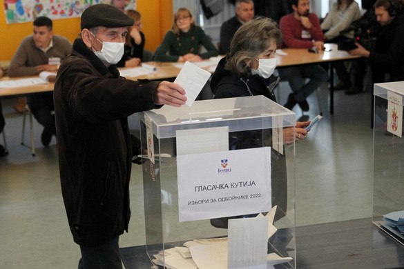Szerbiában is parlamenti választást tartanak