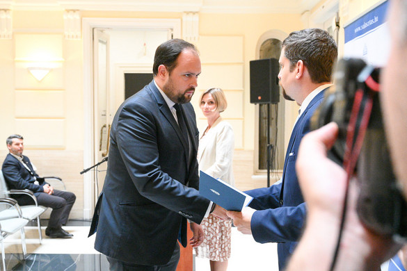 Nacsa Lőrinc és Halász János is átvette megbízólevelét