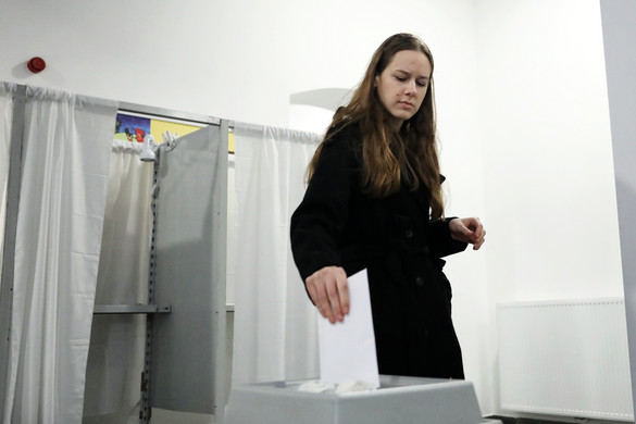 Felmérés: A román választók több mint fele biztosra ígéri részvételét a parlamenti választásokon