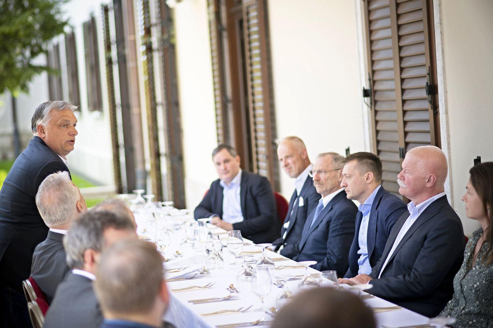 Meghívás a leendő minisztereknek – Új arcokkal bővül a kormány