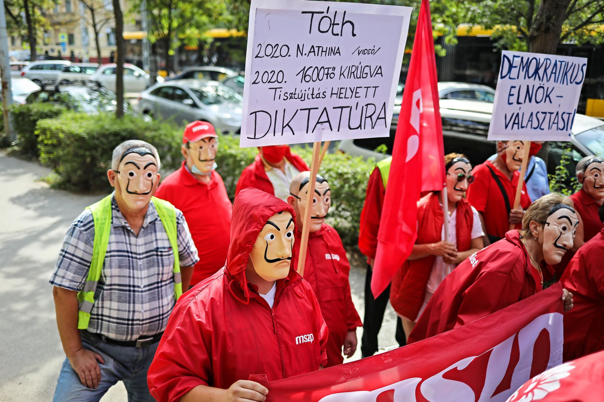 Cikk borítókép