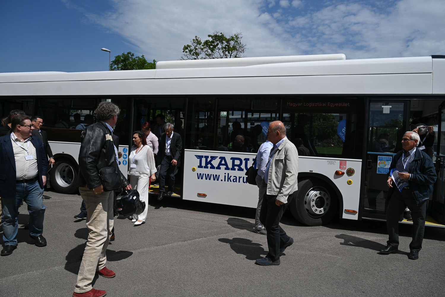 Elektromos buszokkal a karbonsemlegességi célok elérése felé
