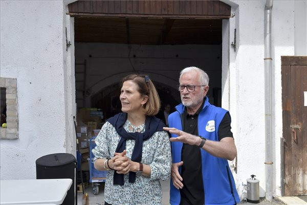 Megállapodás született az ukrajnai iskolák újjáépítéséért