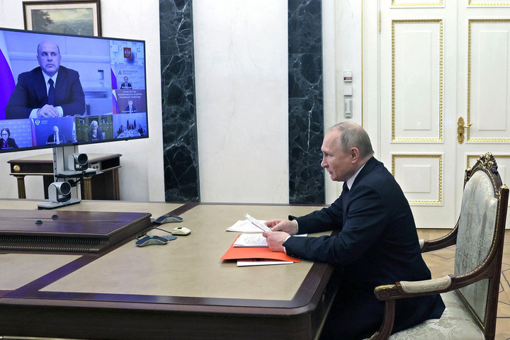 Putyin önpusztítónak véli a szankciókat