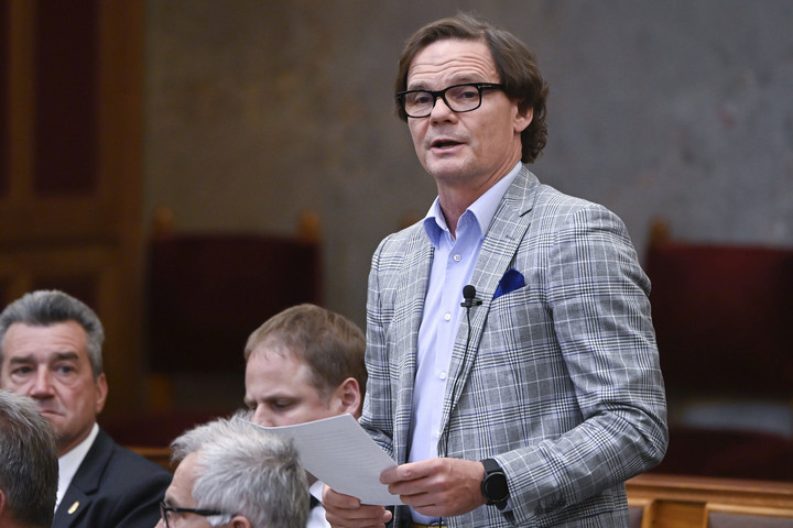 Fotó: MTI/Koszticsák Szilárd Fidesz: Rontaná a versenyképességet a globális minimumadó