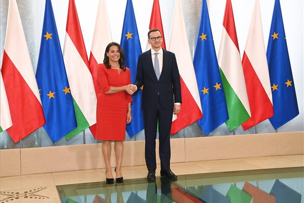 Fotó: MTI/Bruzák Noémi „Nem hagyjuk, hogy bárki éket verjen közénk”