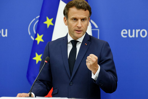 Macron: Európa arra törekszik, hogy visszaállítsa a békét a kontinensen