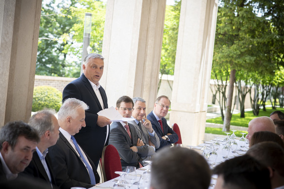 Orbán Viktor kormánya megalakításáról egyeztetett