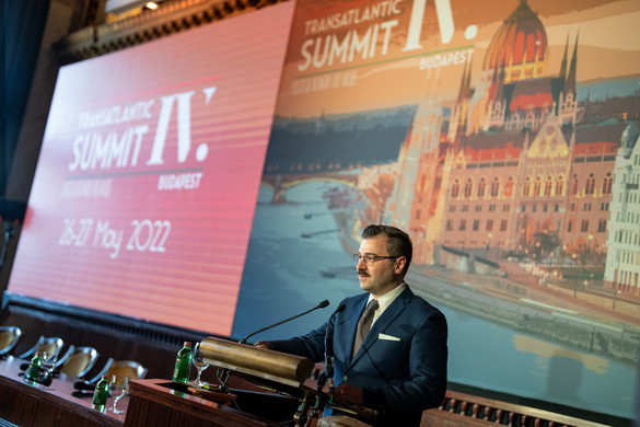Transzatlanti csúcstalálkozót tartanak Budapesten