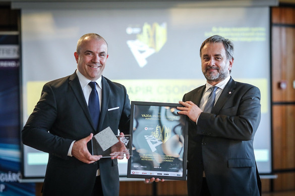 A Vajda-Papír nyerte az Év Gyára 2021 összetett díjat