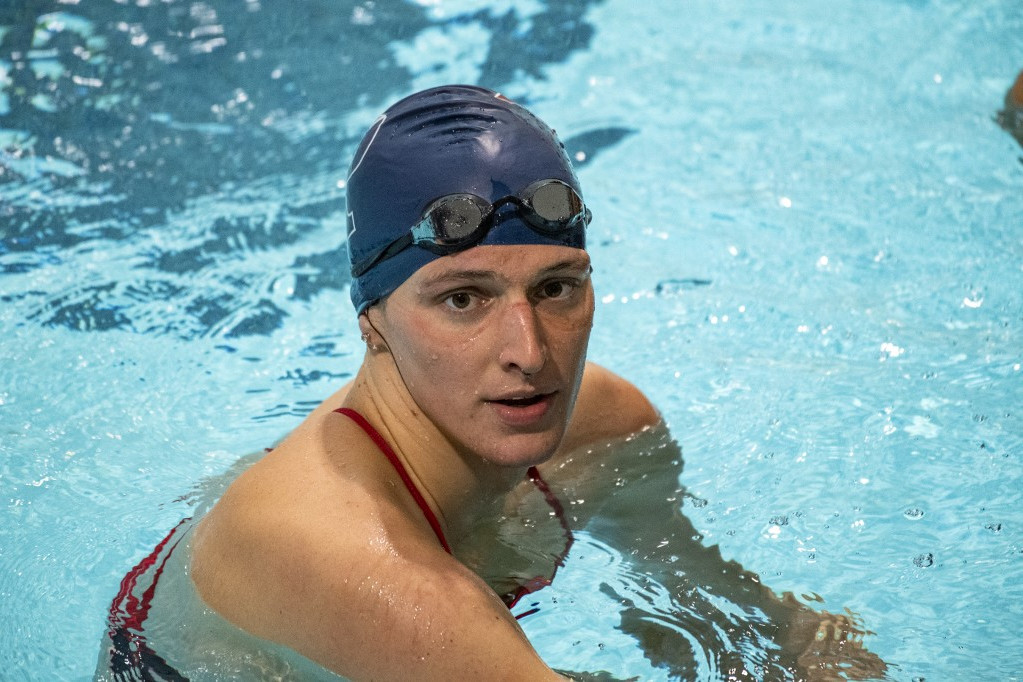 Nem vehetnek részt transznemű sportolók a FINA női úszóversenyein