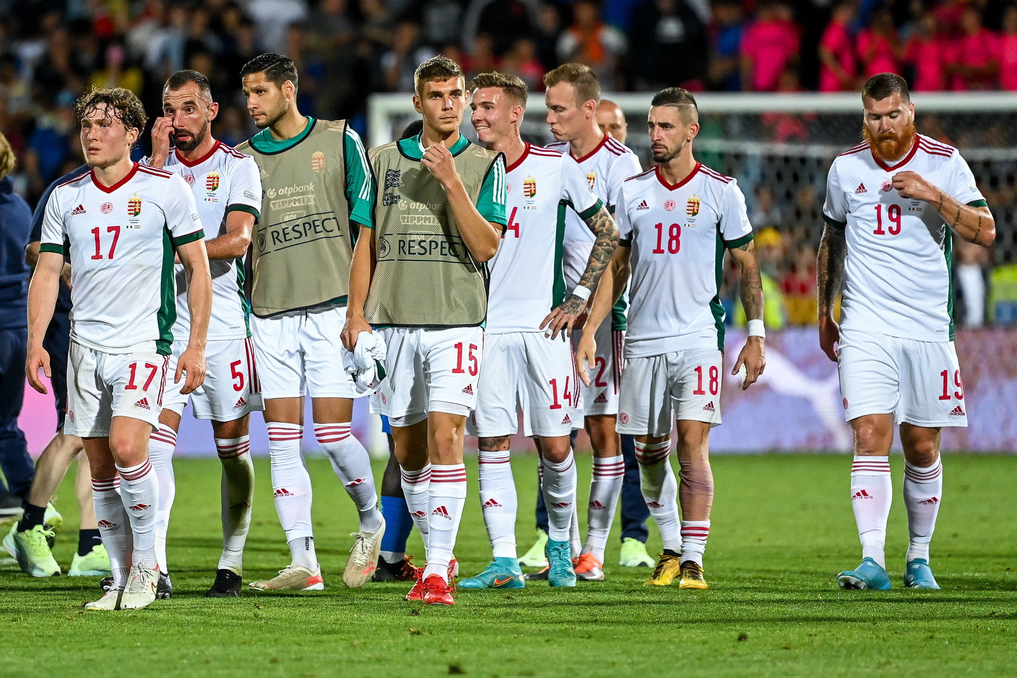 A magyar válogatott tagjai a labdarúgó Nemzetek Ligája 2. fordulójában játszott Olaszország - Magyarország mérkőzés végén az olaszországi Cesenában, a Dino Manuzzi Stadionban 2022. június 7-én