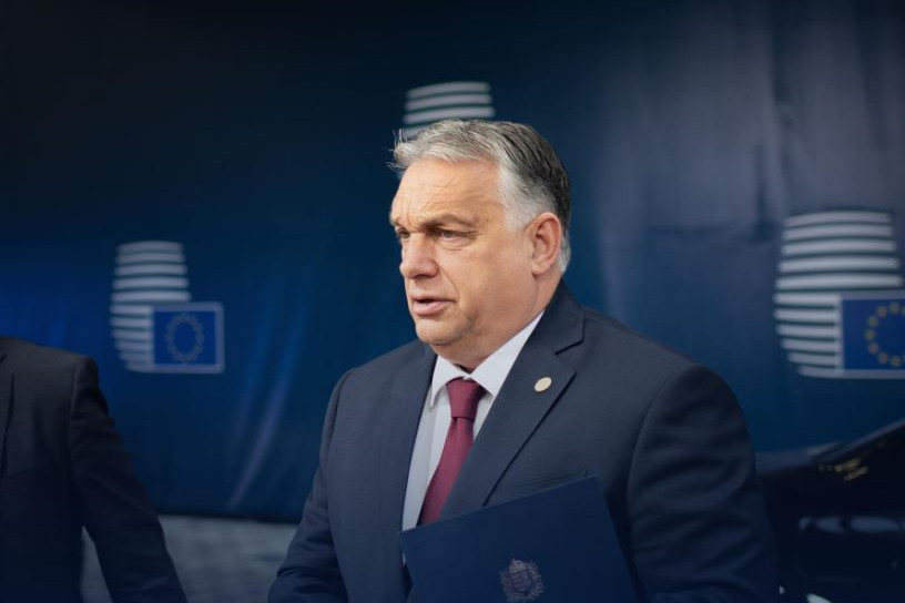 Orbán Viktor érkezik az EU-csúcsra