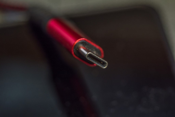 Jön az egységes USB-C töltés