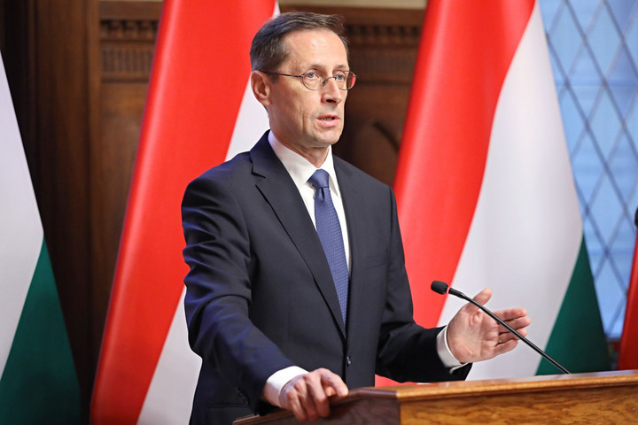 Magyarország 450 milliárd forintnyi adósságot törlesztett elő