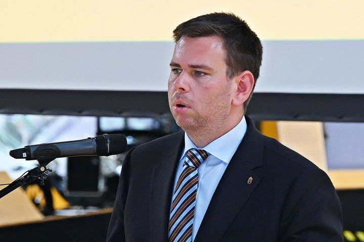 Fotó: MTI/Máthé Zoltán Távozik Vitézy Dávid közlekedési államtitkár