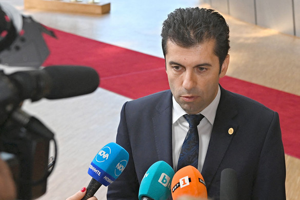 Elszámolta magát Brüsszel kedvenc bolgár politikusa, csak fél évig kormányozhatott