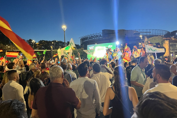Történelmi jobboldali győzelem Spanyolországban