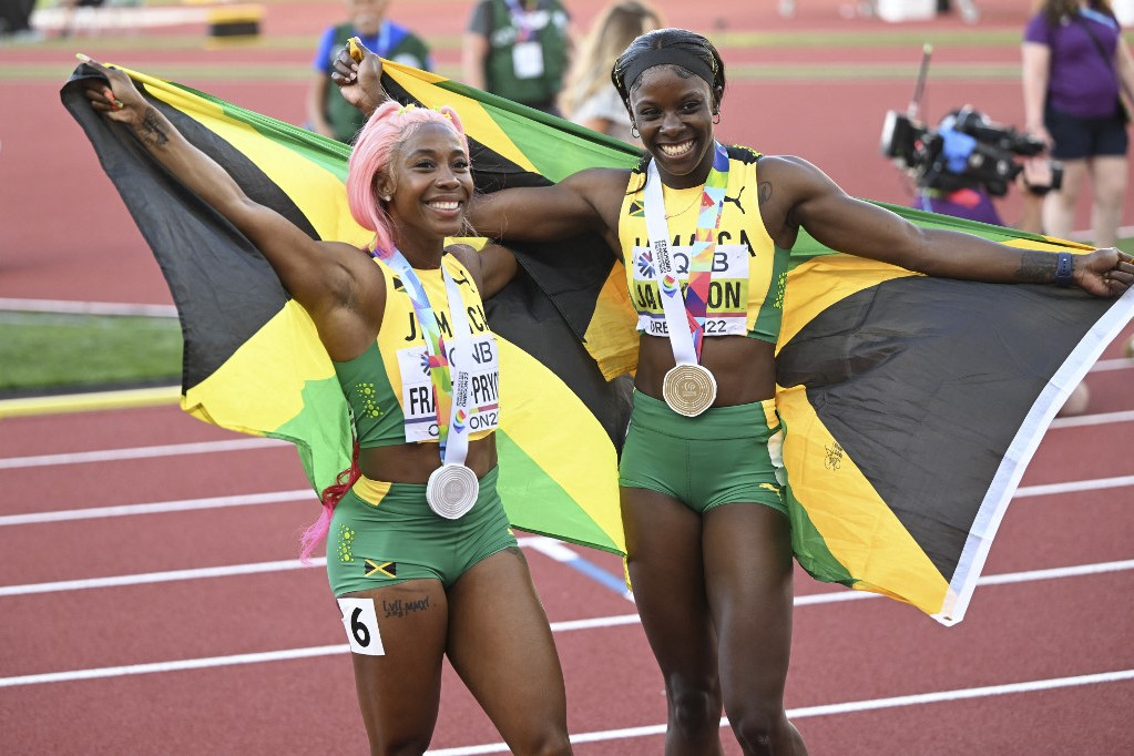 Fotó: AFP/Stephane Kampinaire Shelly-Ann Fraser-Pryce a 100 méter és Shericka Jackson a 200 méter győztese