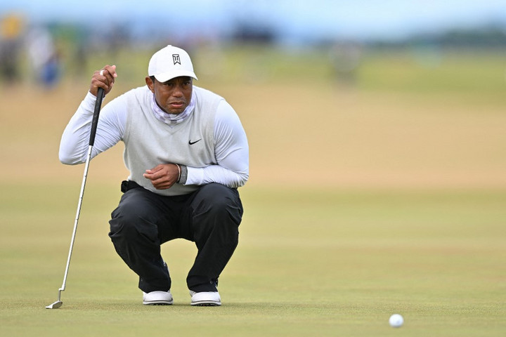 Könnyek közt búcsúzott a golfozó Tiger Woods