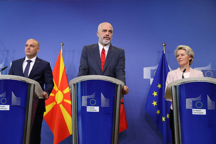 Fotó: Dursun Aydemir / ANADOLU AGENC Az EU megnyitotta a csatlakozási tárgyalásokat Albániával és Észak-Macedóniával