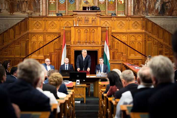 Orbán Viktor: Megvédjük Magyarországot!