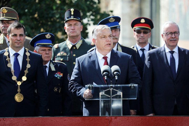 Fotó: MH/Hegedüs Róbert Orbán Viktor: A haza véd meg minden bajtól és veszélytől