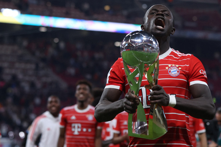 Fotó: Ronny Hartmann / AFP A Bayern öt gólt szerezve nyerte meg a német szuperkupát