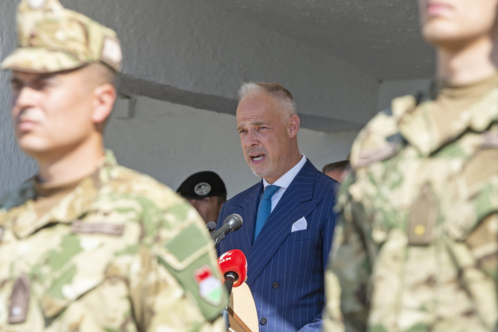 Fotó: MTI/Krizsán Csaba Szalay-Bobrovniczky Kristóf: Fel kell gyorsítani a haderőfejlesztést