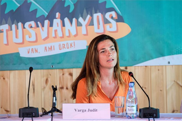 Fotó: MTI/Veres Nándor Bekopogtatott a válság az unió ablakán