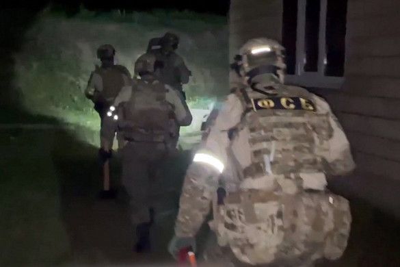 Videón, ahogy őrizetbe veszik a vegyifegyver-támadást tervező ukránokat