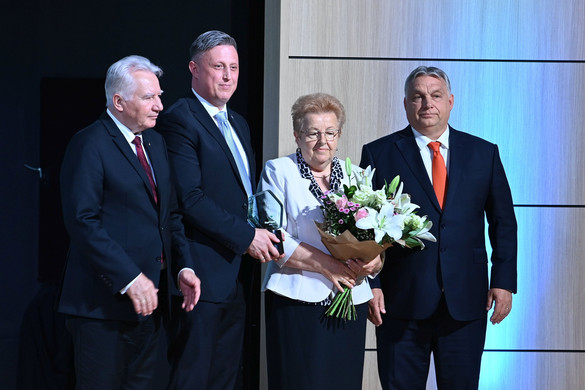Orbán: Együtt sikerülhet meghosszabbítani a jó éveket