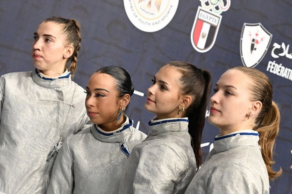 Történelmi siker: aranyérmes a női kardcsapatunk a kairói világbajnokságon