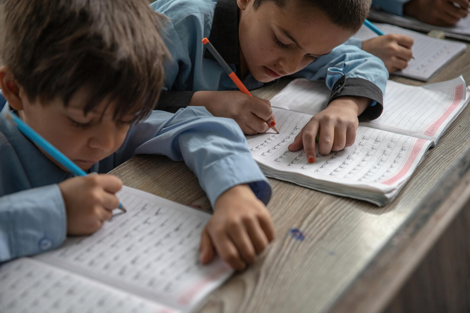 Afganisztánban a fiataloknak oktatási eszközökre sem telik, és szükségük van mentális támogatásra is