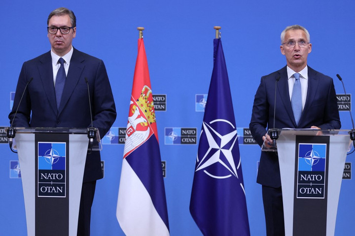 A NATO kész beavatkozni a szerb–koszovói konfliktusba
