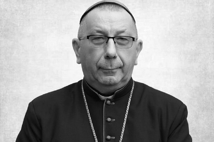 Fotó: A Szabadkai Egyházmegye Facebo Elhunyt a Szabadkai Egyházmegye szeretett püspöke