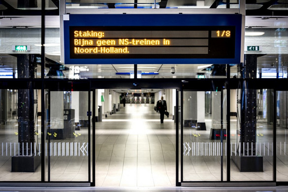 Sztrájk nehezíti a vasúti közlekedést Hollandiában
