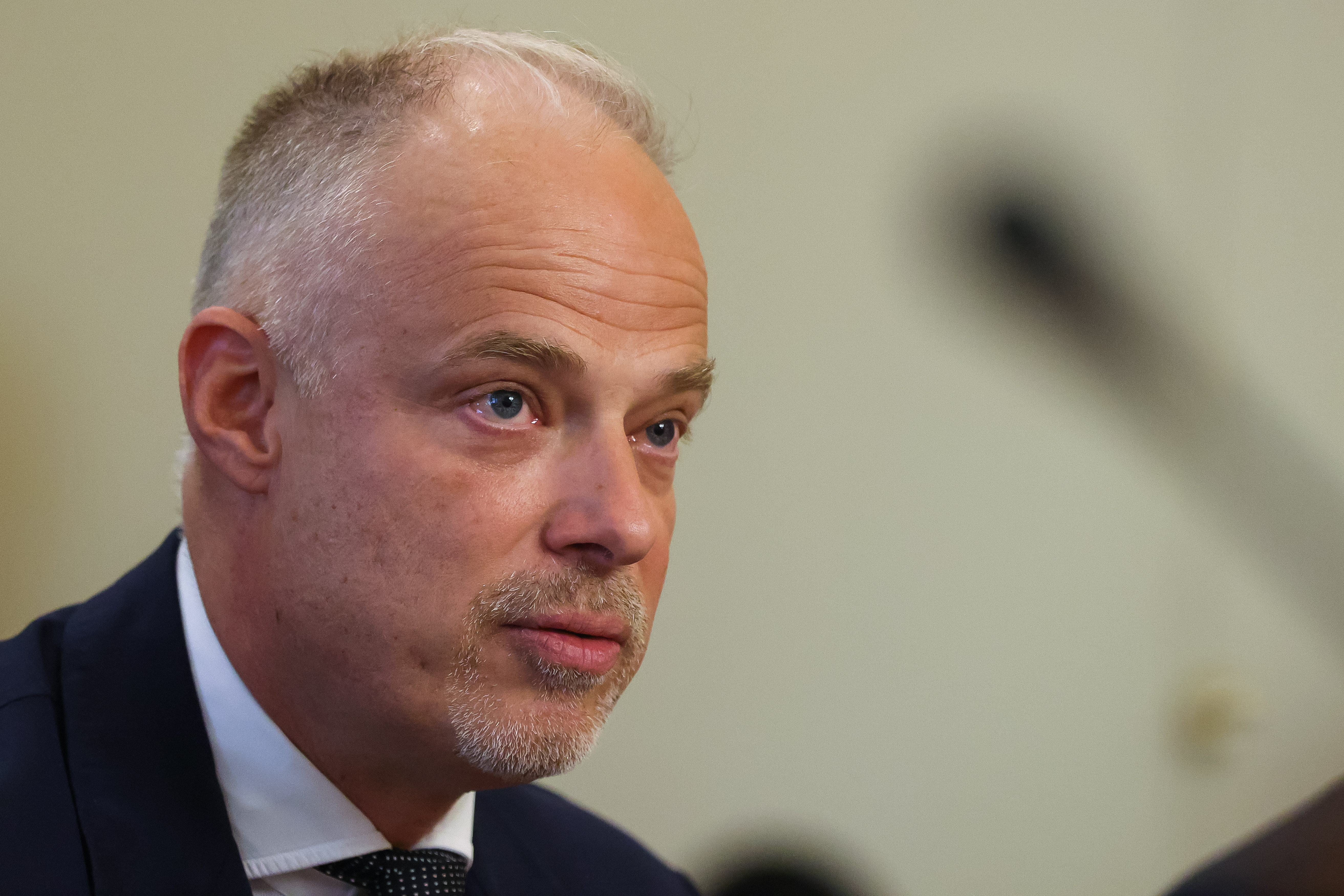 A magyar kormány megbecsüli a honvédelem területén dolgozókat