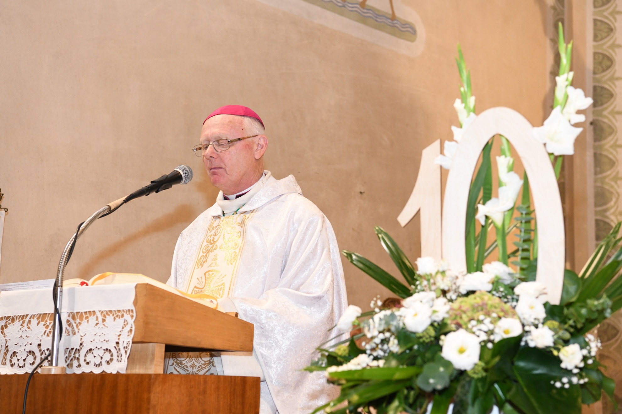 Varga Lajos váci segédpüspök a 10 éves jubileumon