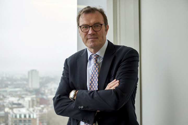 Novemberben jelenik meg Andrew Morton II. Erzsébetről szóló életrajza