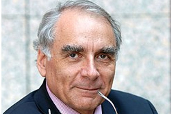 Meghalt Frank Tibor professzor